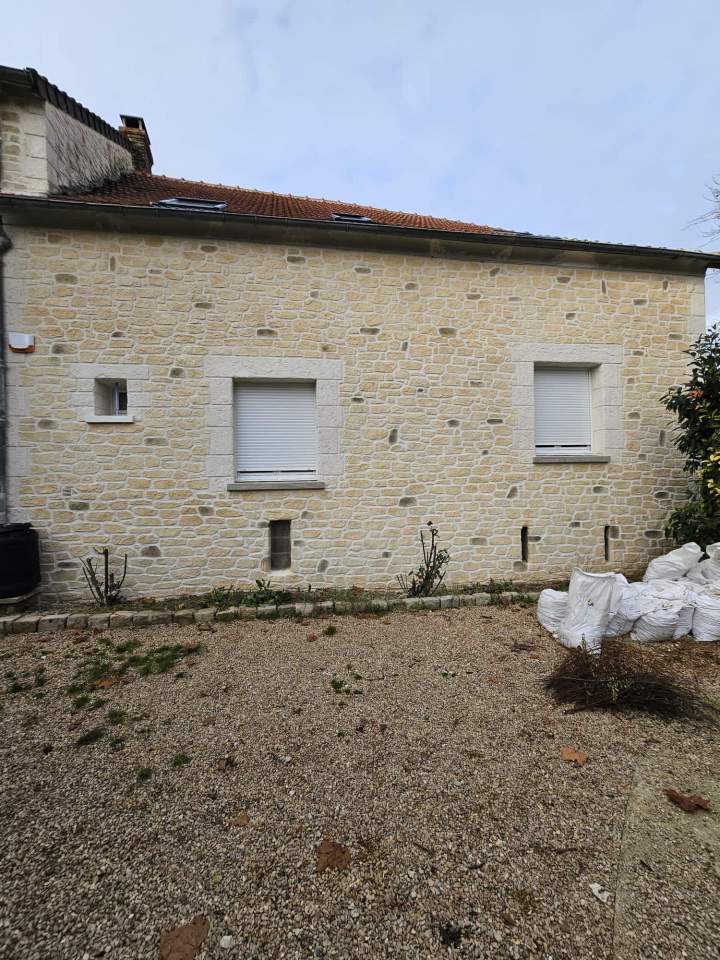 Façade rénovée Nemours